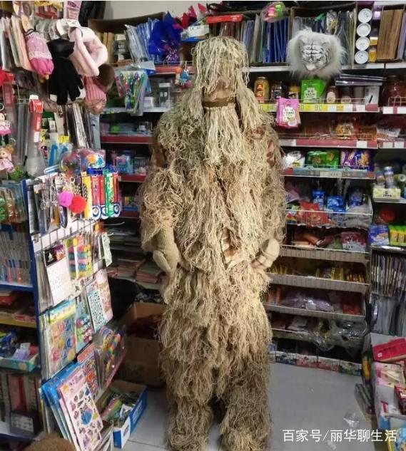 小说区 图片区色 综合区海报