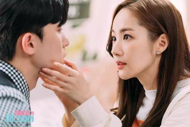 男同福利 男同福利问题或许在于平衡海报