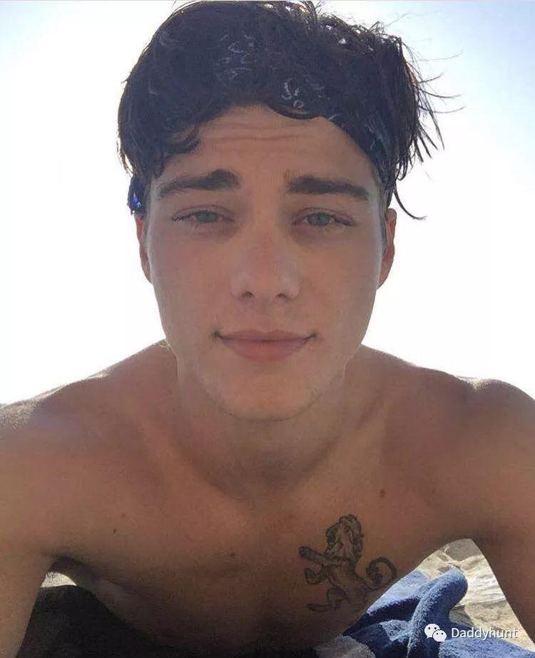 日韩无人区码卡二卡3 二卡3分析数据提供种植建议海报