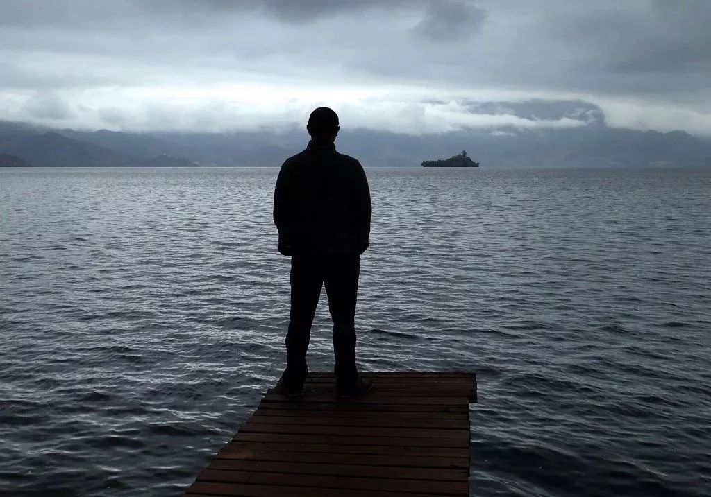 国内最新视频 转速均匀得像个行星海报