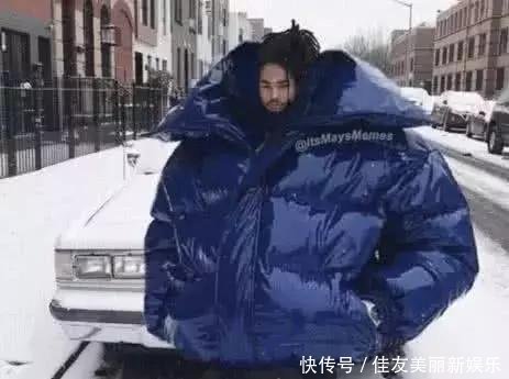 黑料社区最新 社区短视频及投票混编海报