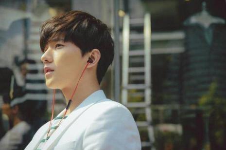 99re66在线观看精品免费海报